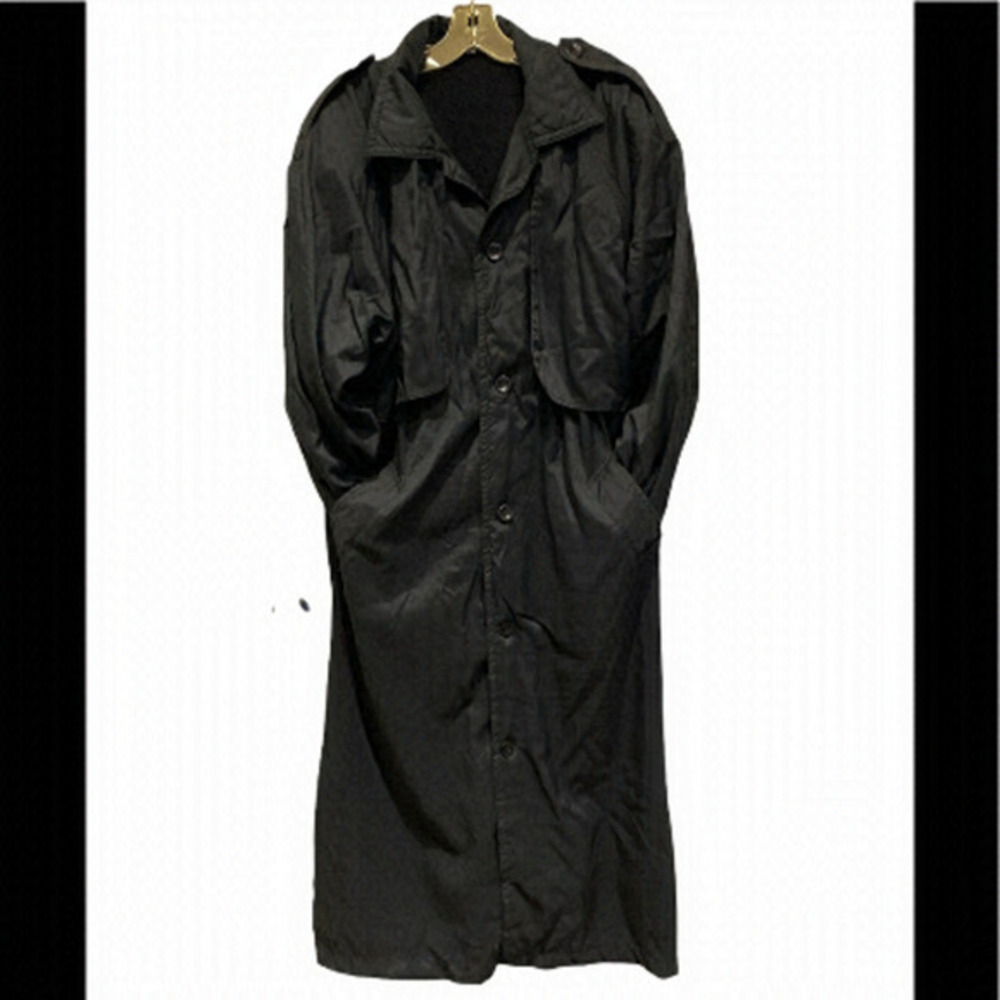 Sumaggo black trench coat
